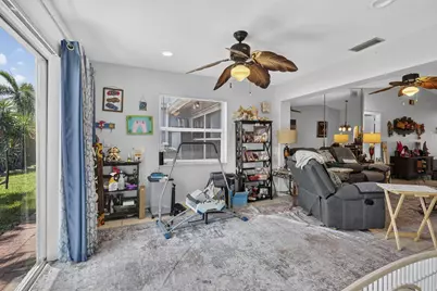 4450 Lucerne Villas Lane, Lake Worth, FL 33467 - Photo 30