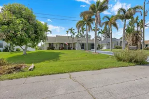 568 SE Nome Dr, Port Saint Lucie, FL 34984 - Photo 46