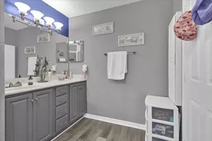 568 SE Nome Dr, Port Saint Lucie, FL 34984 - Photo 20