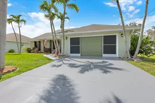 568 SE Nome Dr, Port Saint Lucie, FL 34984 - Photo 44