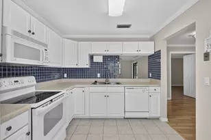 184 Mastic Tree Ct, Royal Palm Beach, FL 33411 - Photo 12