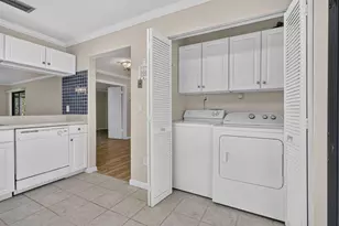 184 Mastic Tree Ct, Royal Palm Beach, FL 33411 - Photo 14