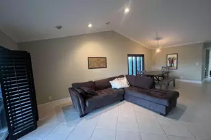 16233 Laurel Dr, Weston, FL 33326 - Photo 4