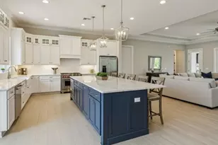 1011 Woodfield Cir, Palm Beach Gardens, FL 33418 - Photo 22