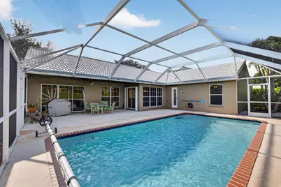 1011 Woodfield Circle, Palm Beach Gardens, FL 33418 - Photo 6