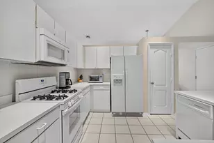 1011 Woodfield Cir, Palm Beach Gardens, FL 33418 - Photo 20