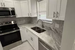 21913 Lake Forest Cir, Boca Raton, FL 33433 - Photo 2