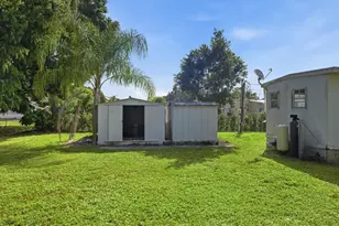 1823 SW College St, Stuart, FL 34997 - Photo 44