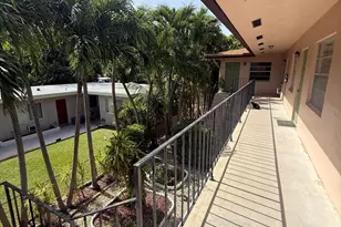 2017 NE 18th St, Fort Lauderdale, FL 33305 - Photo 12