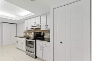 2455 Lindell Blvd, Delray Beach, FL 33444 - Photo 10