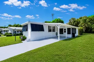 385 NE Jade Cir, Jensen Beach, FL 34957 - Photo 6