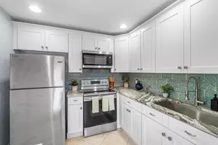 566 Saxony L, Delray Beach, FL 33446 - Photo 12
