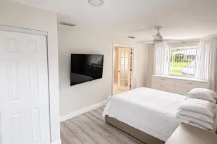 4730 NE 3rd Ave, Oakland Park, FL 33334 - Photo 12