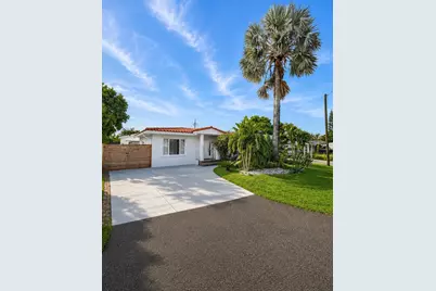 4730 NE 3rd Avenue, Oakland Park, FL 33334 - Photo 2