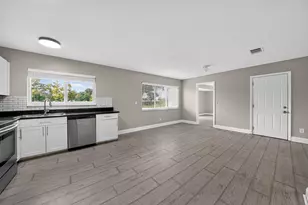 230 SW Cherryhill Rd, Port Saint Lucie, FL 34953 - Photo 10