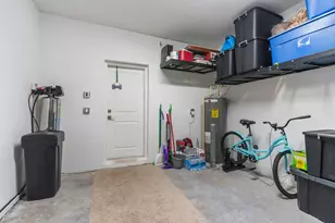 527 NW 17th St, Fort Lauderdale, FL 33311 - Photo 14