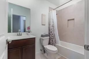 527 NW 17th St, Fort Lauderdale, FL 33311 - Photo 20