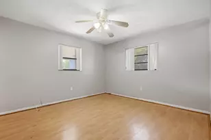 980 NW 183rd St, Miami Gardens, FL 33169 - Photo 12