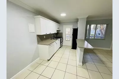890 NW 45 Avenue #32, Miami, FL 33126 - Photo 4
