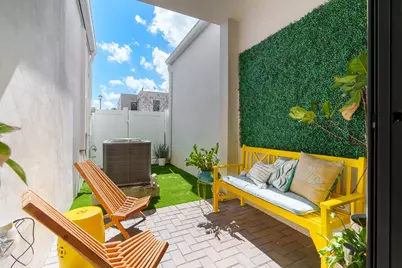 527 NW 17th Street, Fort Lauderdale, FL 33311 - Photo 18