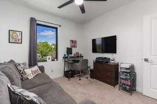 527 NW 17th St, Fort Lauderdale, FL 33311 - Photo 28