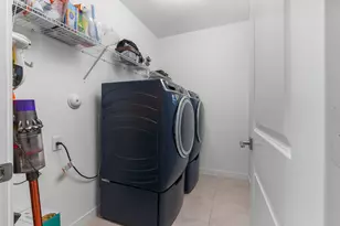 527 NW 17th St, Fort Lauderdale, FL 33311 - Photo 20
