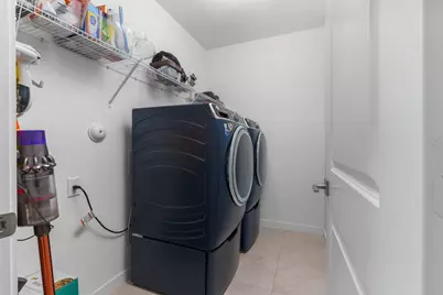 527 NW 17th Street, Fort Lauderdale, FL 33311 - Photo 20