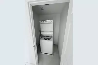 7516 NE 1 Avenue #302, Miami, FL 33138 - Photo 10