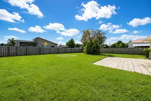 2033 SW Gemini Ln, Port Saint Lucie, FL 34984 - Photo 38