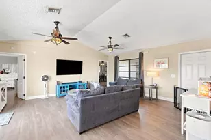 9179 Honeywell Rd, Lake Worth, FL 33467 - Photo 4