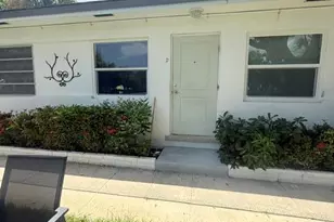 2060 NE 1st St, Deerfield Beach, FL 33441 - Photo 4