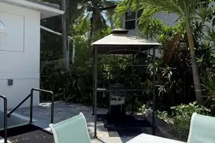 2060 NE 1st St, Deerfield Beach, FL 33441 - Photo 18