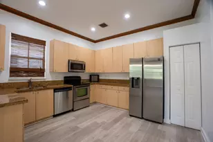 1002 Lavender Cir, Weston, FL 33327 - Photo 14