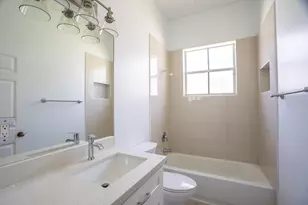 1002 Lavender Cir, Weston, FL 33327 - Photo 10