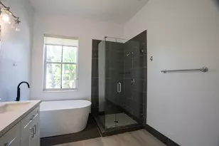 1002 Lavender Cir, Weston, FL 33327 - Photo 6