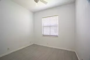 1002 Lavender Cir, Weston, FL 33327 - Photo 8