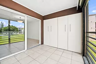 9300 SW 8th St, Boca Raton, FL 33428 - Photo 18