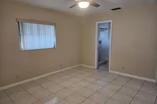 7910 NW 70th Ct, Tamarac, FL 33321 - Photo 18