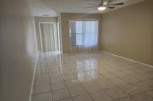7910 NW 70th Ct, Tamarac, FL 33321 - Photo 6