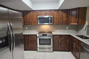 7910 NW 70th Ct, Tamarac, FL 33321 - Photo 12