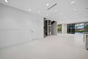 3318 NE 16th Pl, Fort Lauderdale, FL 33305 - Photo 4