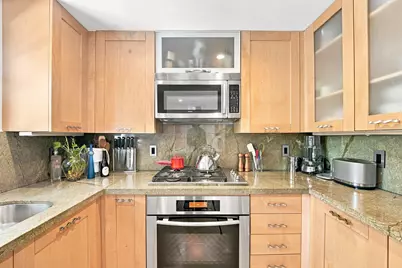 243 Meridian Avenue #113, Miami Beach, FL 33139 - Photo 8