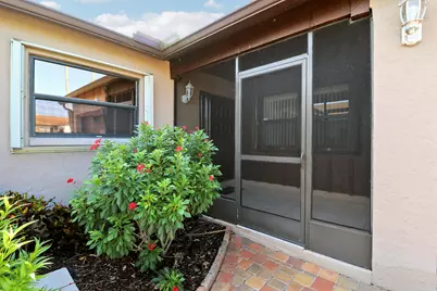 5481 Mirror Lakes Boulevard, Boynton Beach, FL 33472 - Photo 8