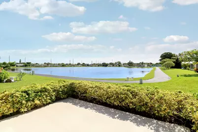5481 Mirror Lakes Boulevard, Boynton Beach, FL 33472 - Photo 32