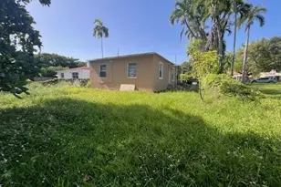 670 NE 87th St, Miami, FL 33138 - Photo 2