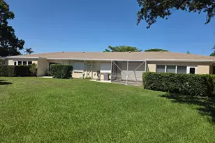 8590 Chevy Chase Dr, Boca Raton, FL 33433 - Photo 4