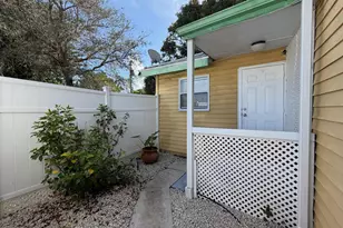 201 S Swinton Ave, Delray Beach, FL 33444 - Photo 2