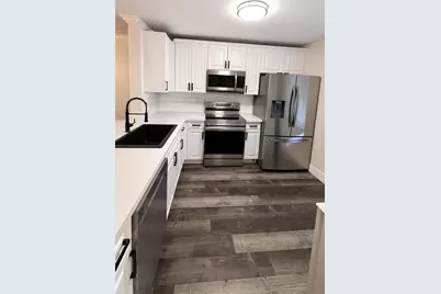 761 NW 106th Avenue, Pembroke Pines, FL 33026 - Photo 2