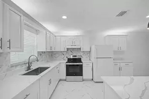 3961 SE Dixie Ross St, Stuart, FL 34997 - Photo 4