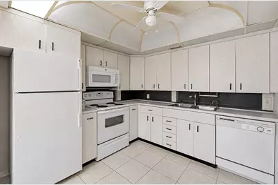 3026 Rexford B, Boca Raton, FL 33434 - Photo 2
